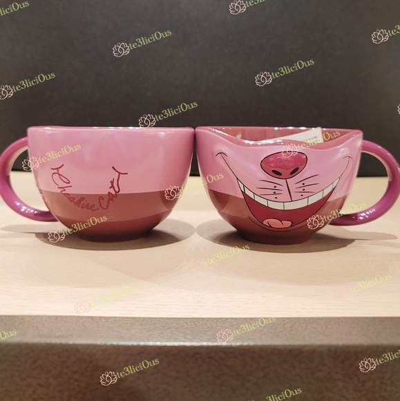 Disney Other - DISNEY PARKS CHESHIRE CAT FACE MUG